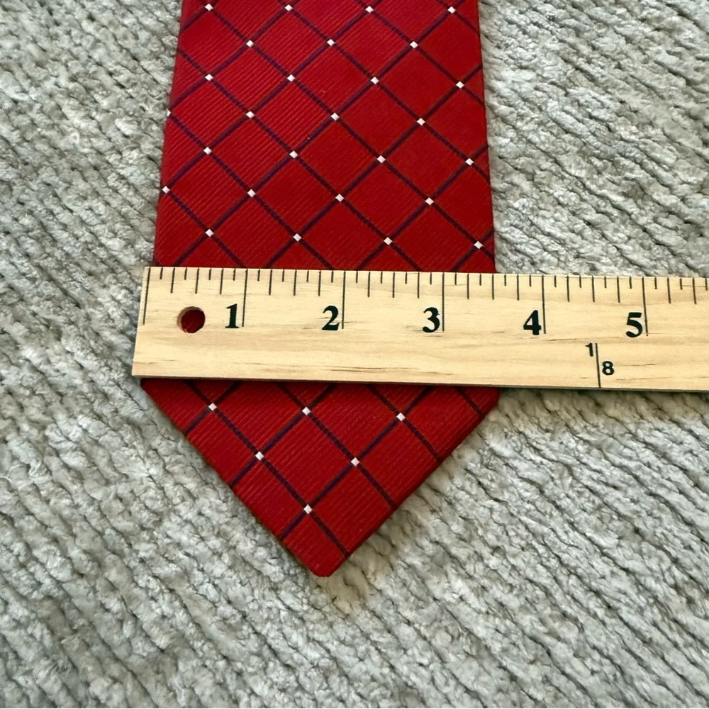 Tommy Hilfiger Red Plaid Silk Tie Made in USA‎ Classic Width